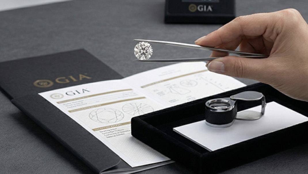 Rare Carat’s Approach to Helping Buyers Compare Diamonds